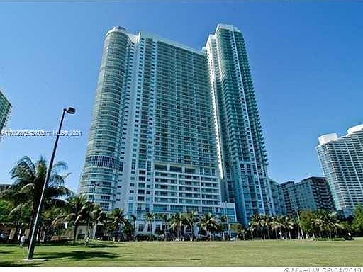 2nd image of 1800 N Bayshore Dr APT 3303