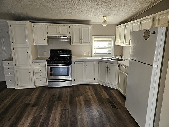 3rd image of 2517 Carleton Ave