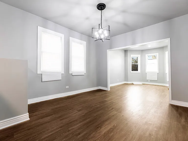 7917 S Ellis Ave #1 — Photo 1