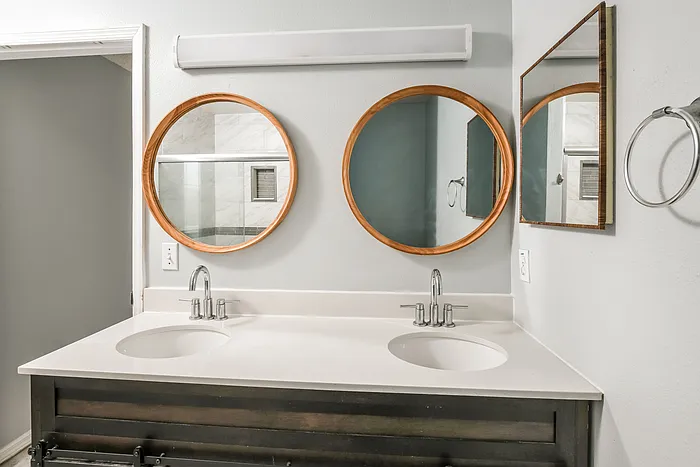 3313 Cypress Point Cir — Photo 12