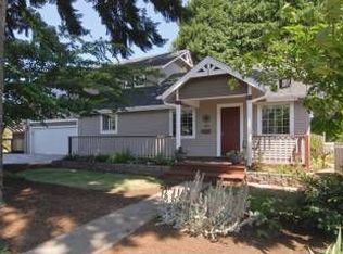 309 10th St, Springfield, OR 97477