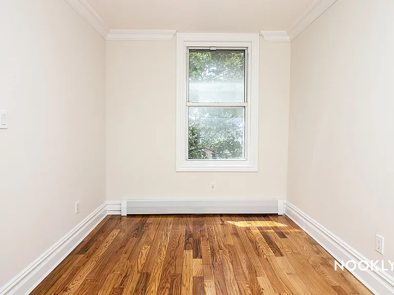 45 Albany Ave #2 — Photo 5