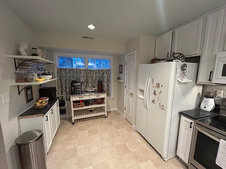 992 Riverrun Dr — Photo 8