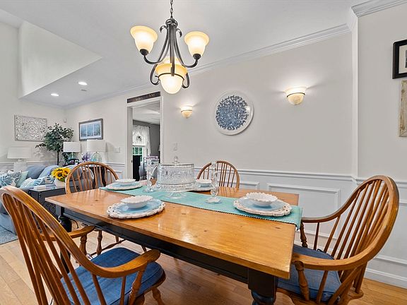 5th image of 16 Hayloft Ln #16