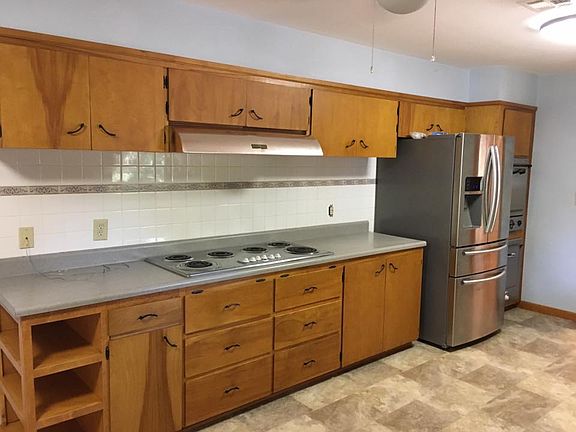 2nd image of 702 N Franklin Ave
