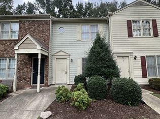 2904 Faversham Pl, Raleigh, NC 27604