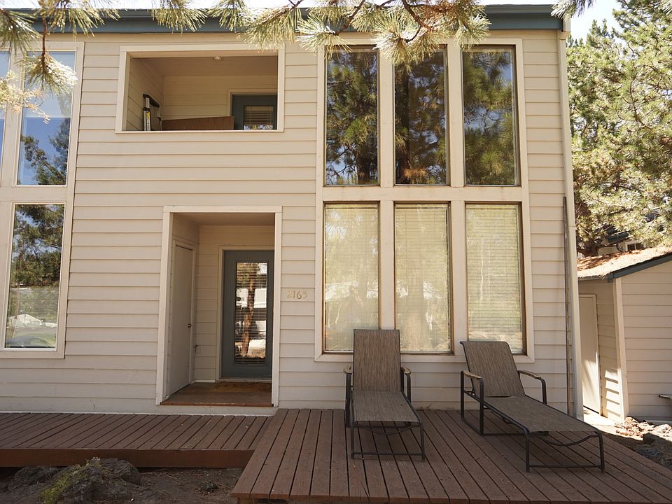 Front 2165 NW Hill St