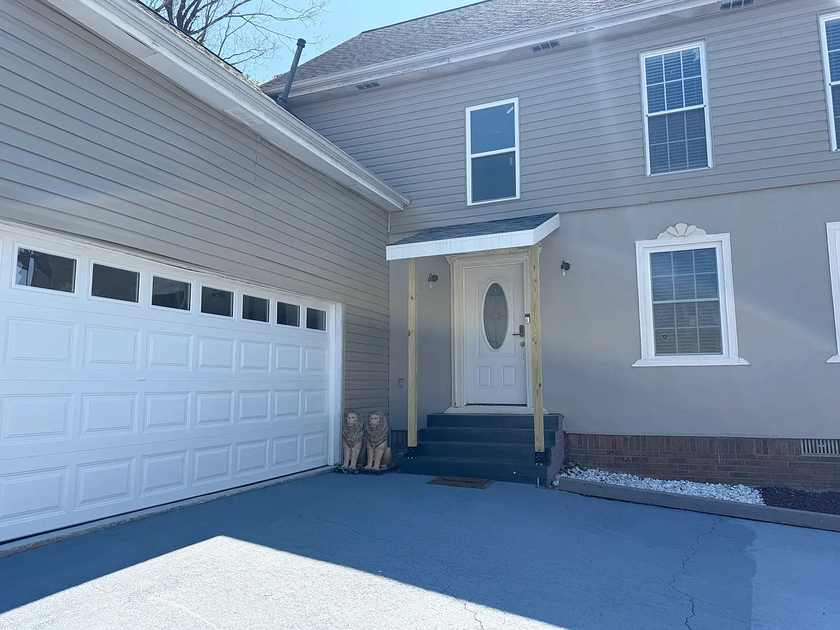 Building Photo - 785 Turner Dr