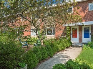 1553 Darrow Ave, Evanston, IL 60201