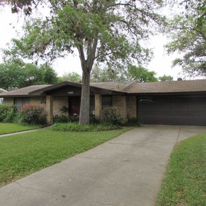 1000 E Widhelm St, Beeville, TX, 78102