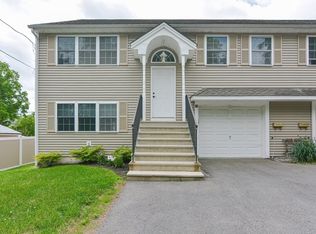 28 Aroostook St, Worcester, MA 01606