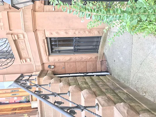 Rented by H L Dynasty Real Estate Corp | media 15