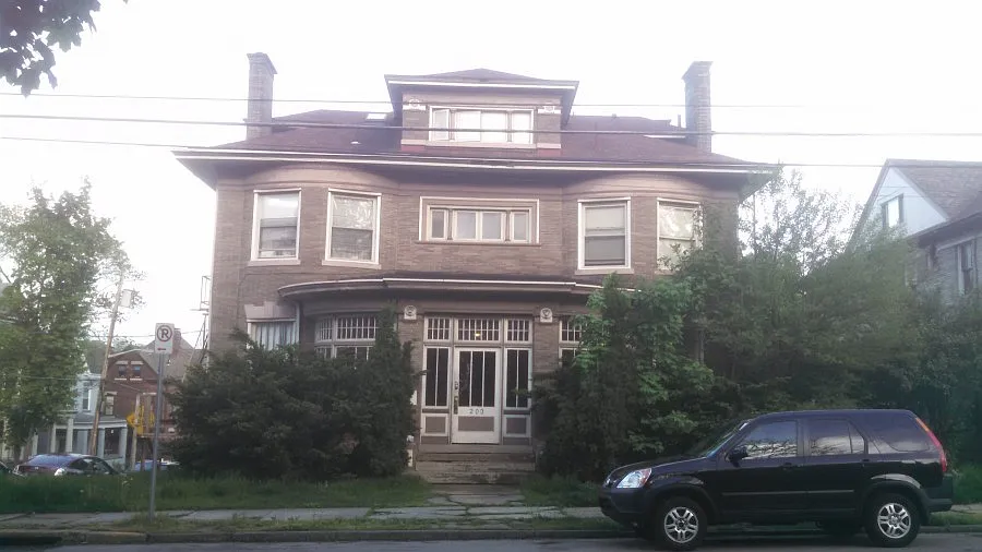 203 S Braddock Ave APT 3 photo 1
