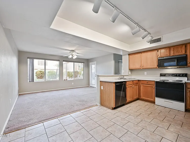 1244 E Angela Dr — Photo 8