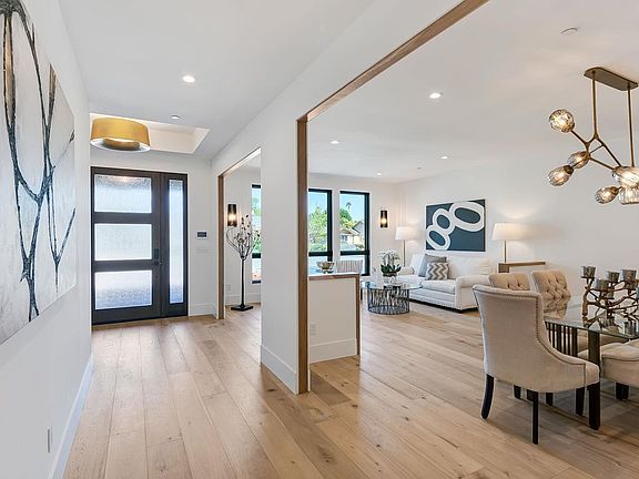 5th image of 12596 Paseo Flores