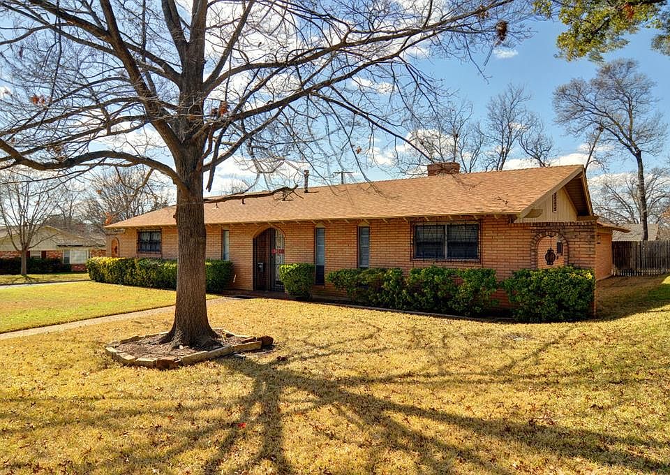1st image of 3824 Sunnydale Dr