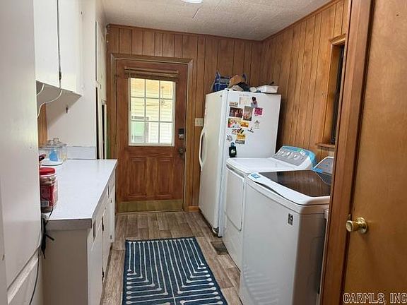 5th image of 1011 Lincoln St