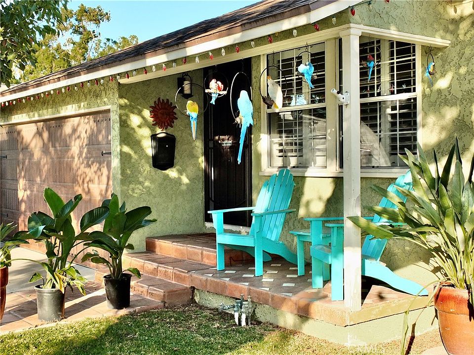 1st image of 4832 Pearce Ave
