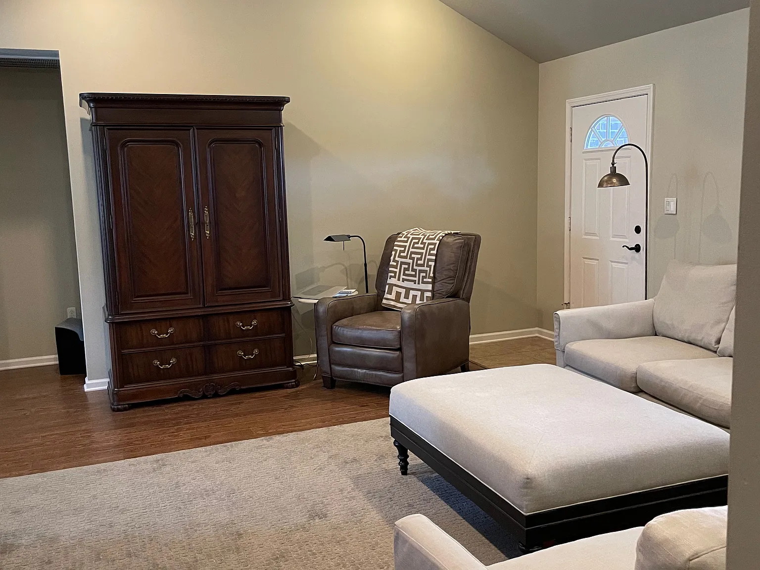 3 bed, 1425 sqft, $1,925 — Photo 2
