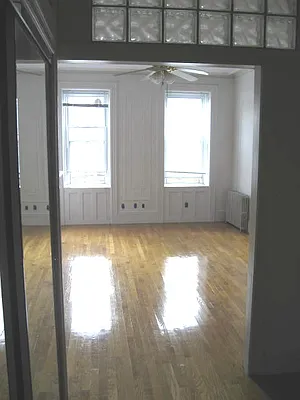 Rented by Crest Haven Realty | media 4