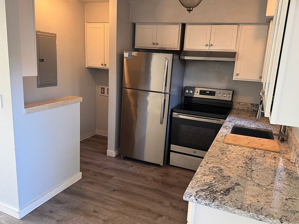 1st image of 2211 Y St #2215