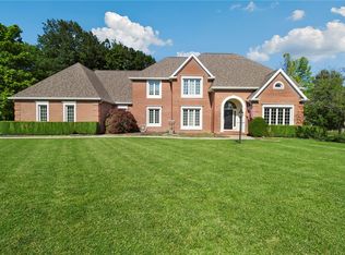 3 Tealwood Cv, Charleston, IL