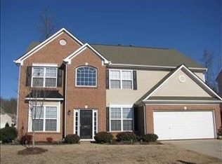 201 Tulip Tree Ln, Simpsonville, SC 29680