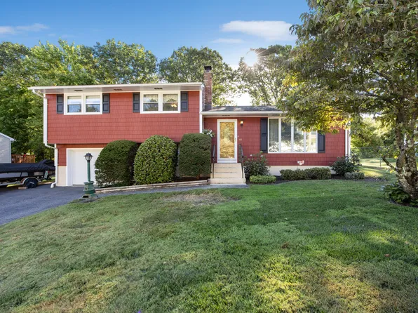 48 Cheryl Jane Drive, Waterbury, CT 06705