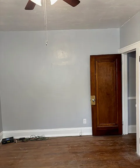 Hayes Hall — Photo 18