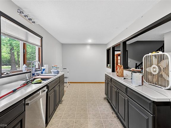 4th image of 4745 W Lagoon Rd
