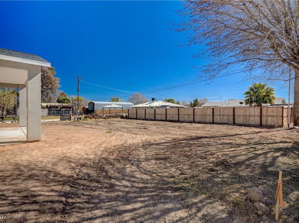 395 W Cox Ave, Overton, NV 89040