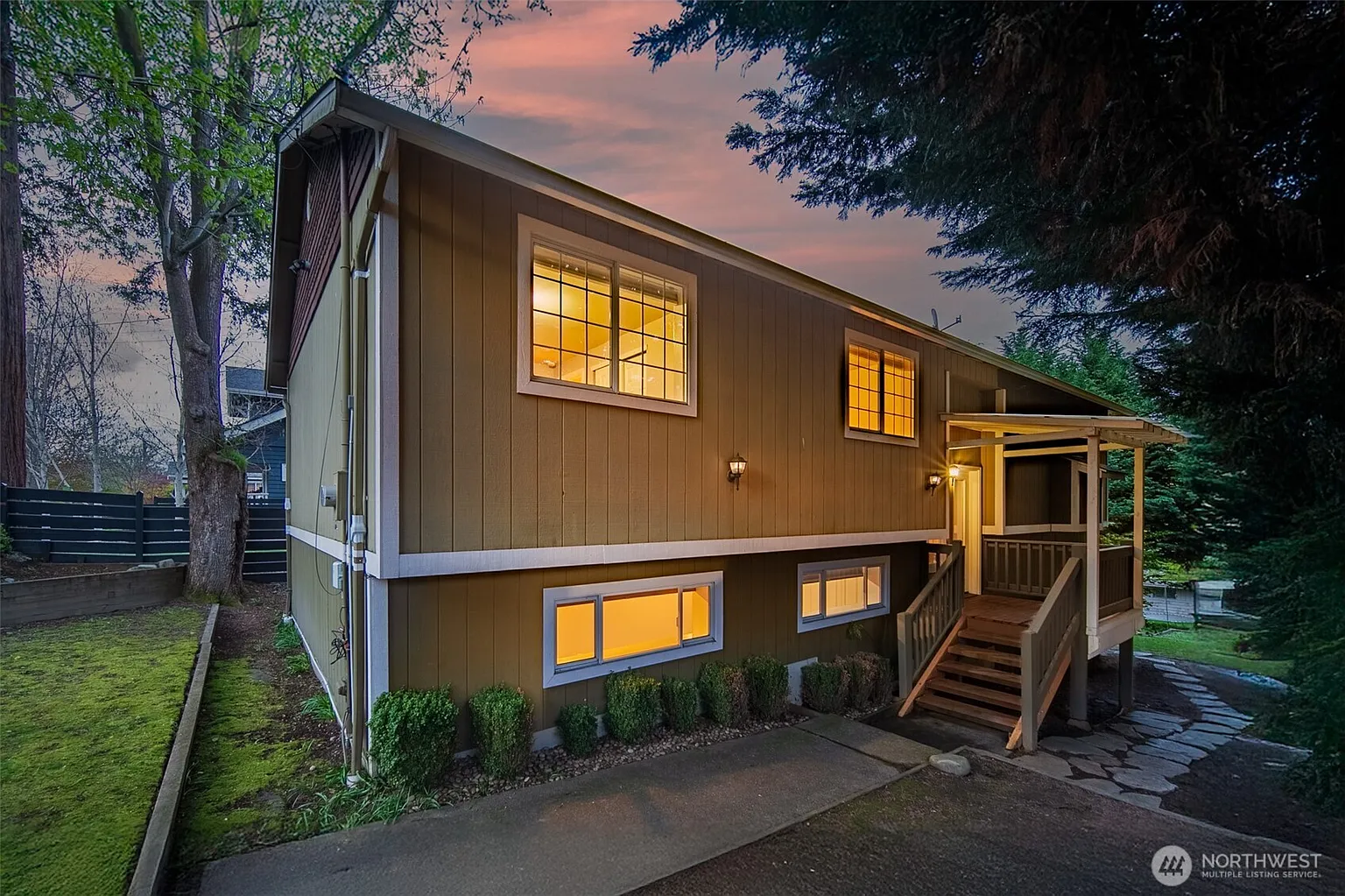 1612 26th Avenue photo 1