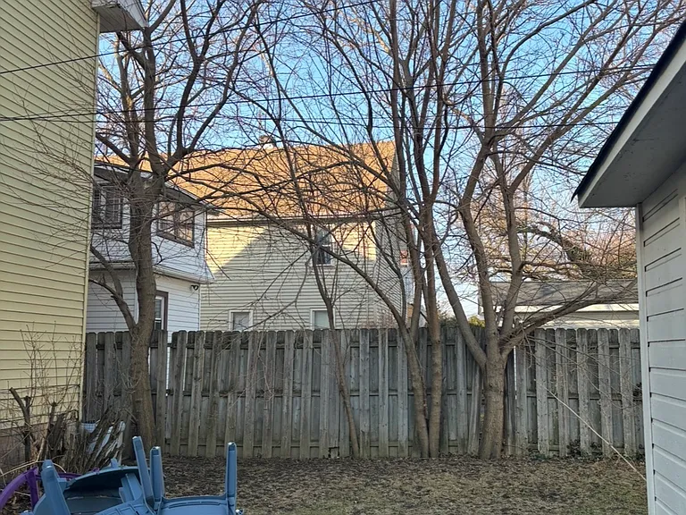 2041 Elbur Ave #1 — Photo 33