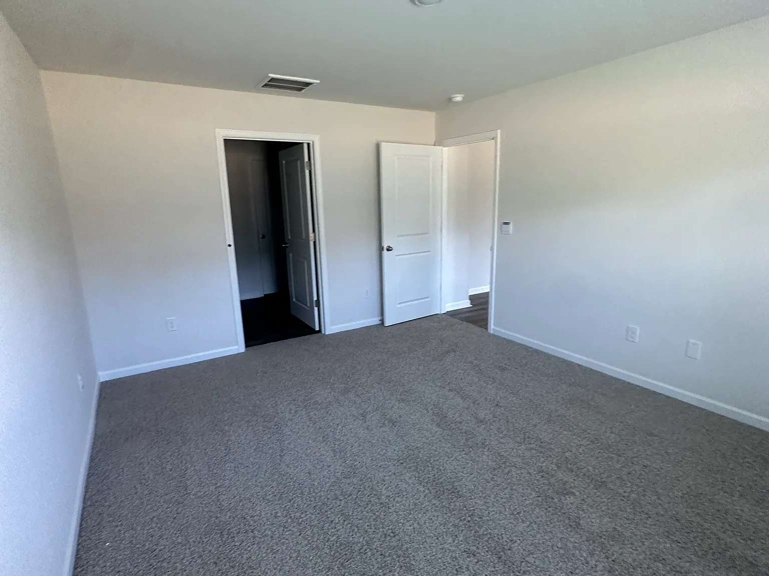 4 bed, 1764 sqft, $1,050 — Photo 3