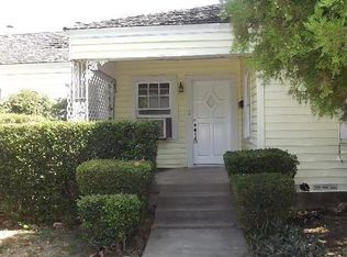 1558 W Shaw St, Fort Worth, TX 76110