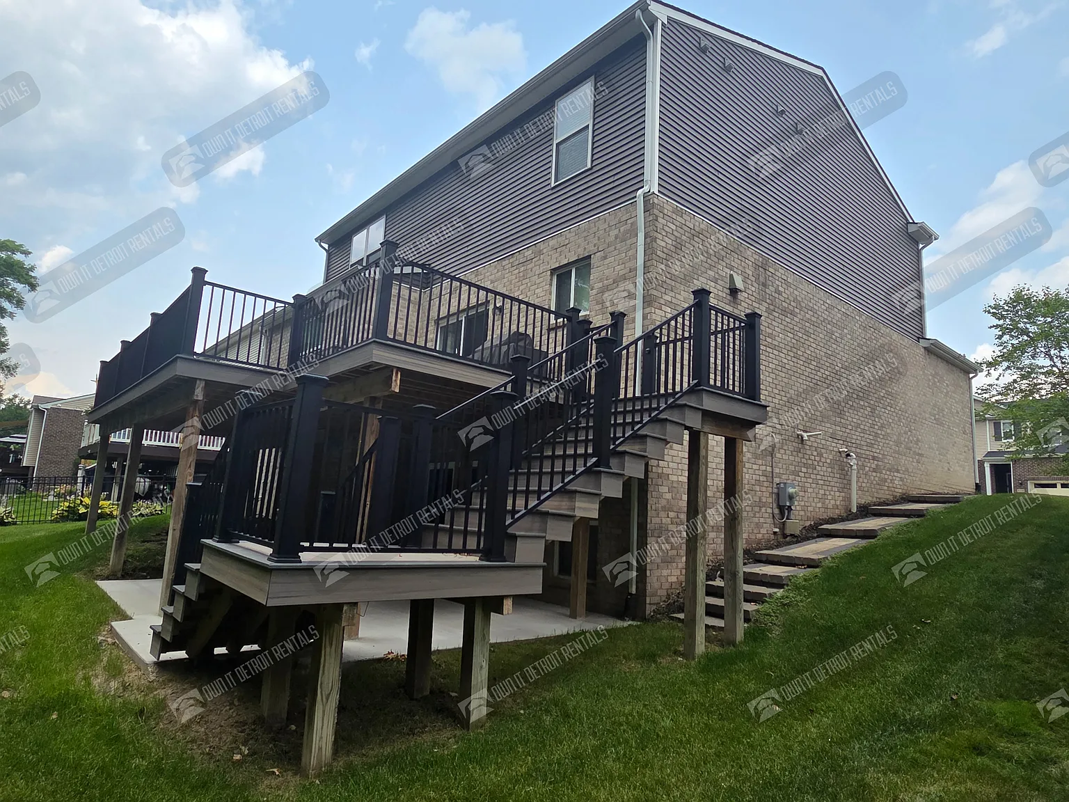 House- Colonial — Photo 3