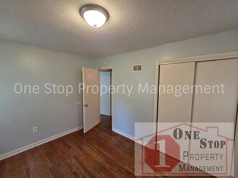 509 SE Browning Ave — Photo 12