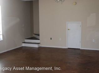 924 N Oakland Ave, Fayetteville, AR 72701