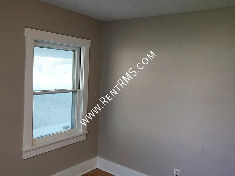 420 SW Lincoln St — Photo 15