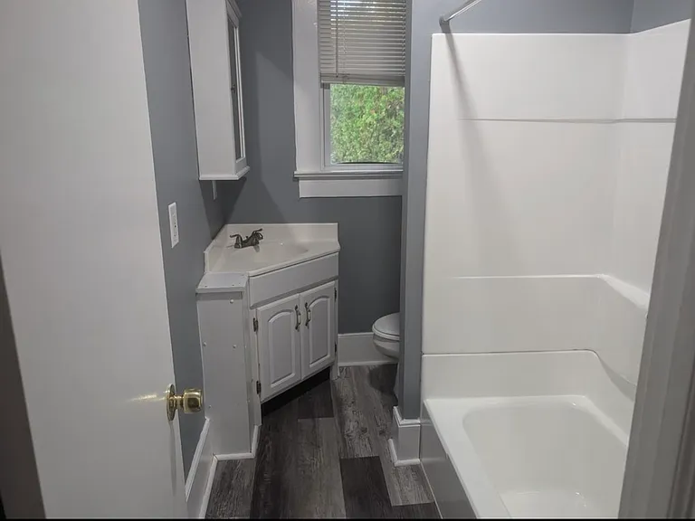 2217 Blossom St #4 — Photo 11