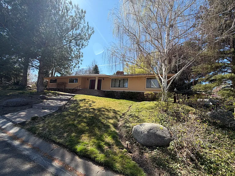 2435 Lake Ridge Shrs E — Photo 2