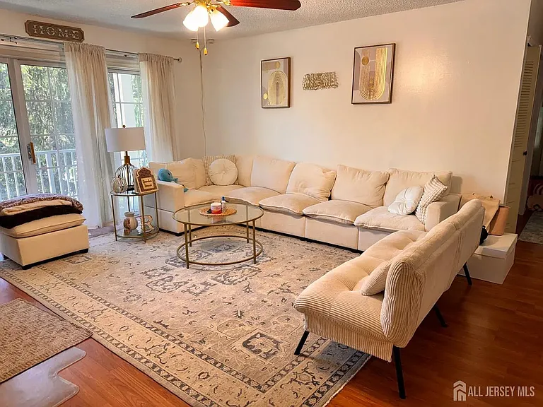 73 Rachel Ct — Photo 13