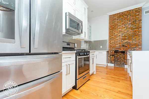 Rented by MySpaceNYC | media 4