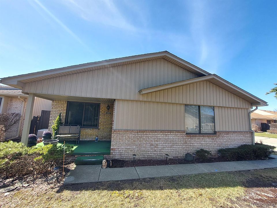 1st image of 13844 Brockington Dr N #84