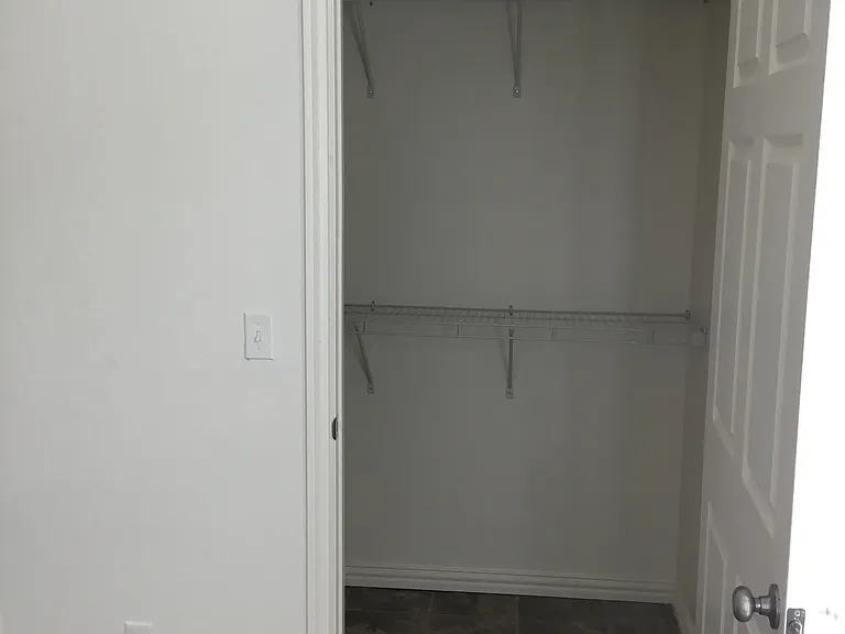 3423 N 1st Ave — Photo 8