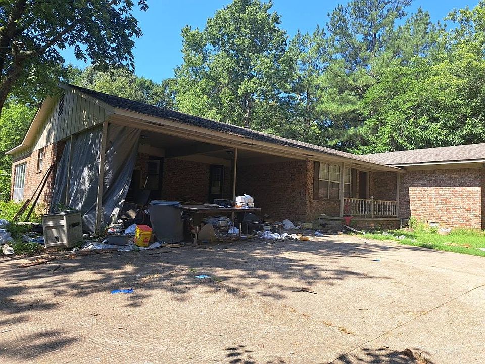 2nd image of 1368 Millcreek Rd