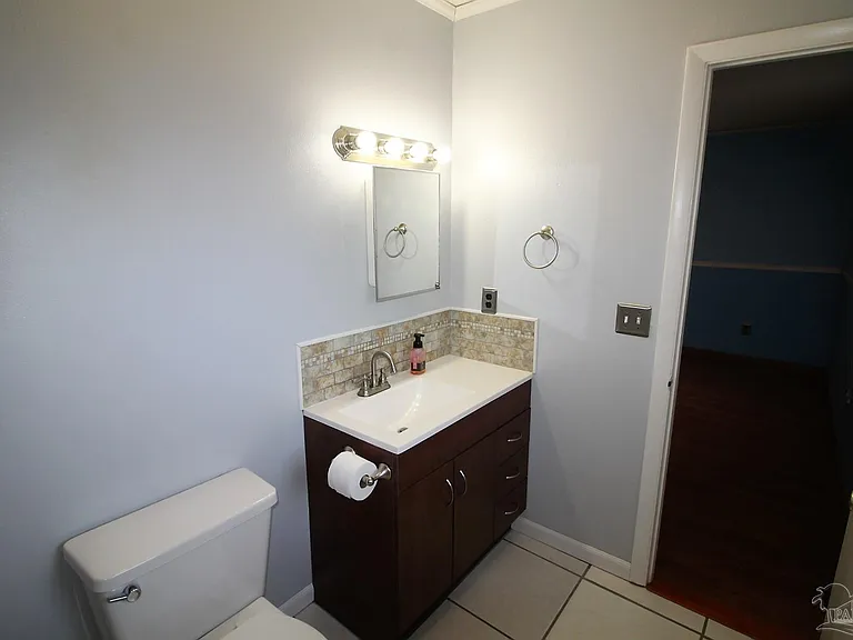 7028 Nathan Rd — Photo 98