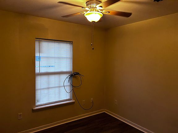 5th image of 4959 Sandalwood St