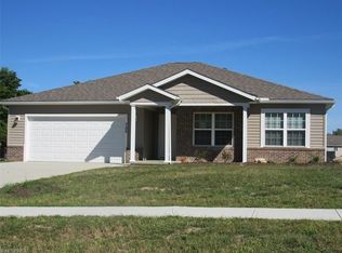 755 Red Oak Ln, Geneva, OH 44041