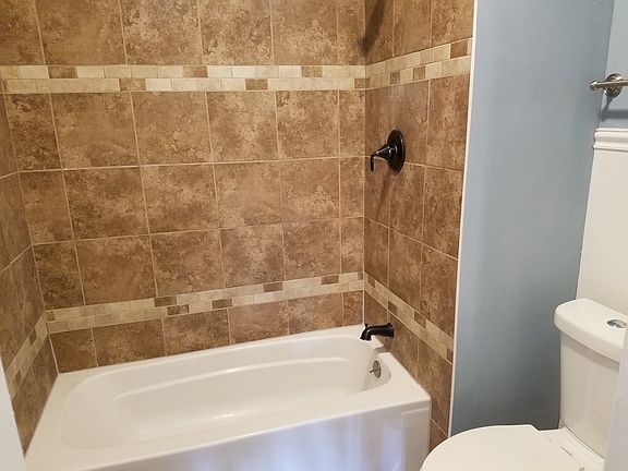 4th image of 622 Northrup Ave #1010
